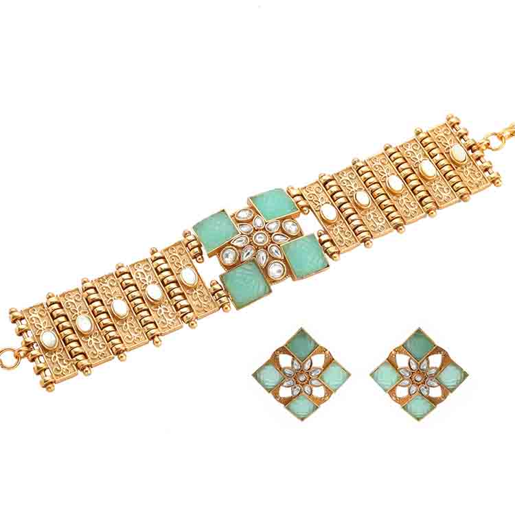 Amrapali Design Necklace with 24 Karat Gold Plating: A Luxurious and Timeless Statement Piece