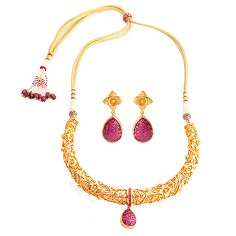 Ruby-Studded 2grm Gold-Plated Hasli Necklace Set for a Touch of Elegance